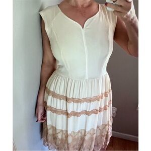 Gibson Latimer Cream Sleeveless tiered Dress size 8
